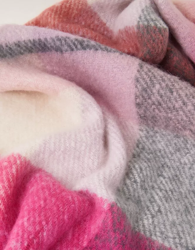 Accessories Super-Fluffy Check Scarf - Image 2