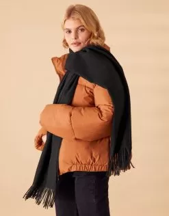 Accessories Super-Soft Blanket Scarf Black