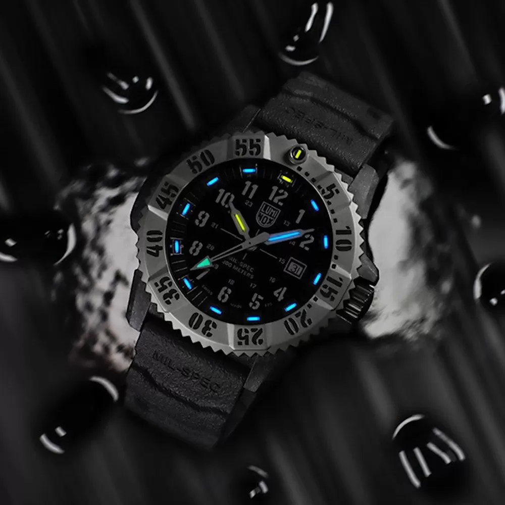 Luminox Land XL.3351.SET Military Spec. Watch - Image 9